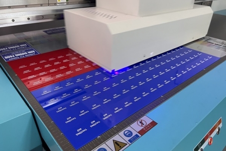 Xưởng In UV Quận 10 In Nhanh Giao Tận Nơi Giá Rẻ