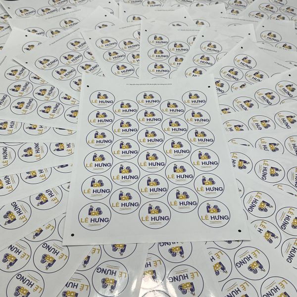 in decal tem nhãn quận 8