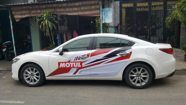 decal quảng cáo ô tô