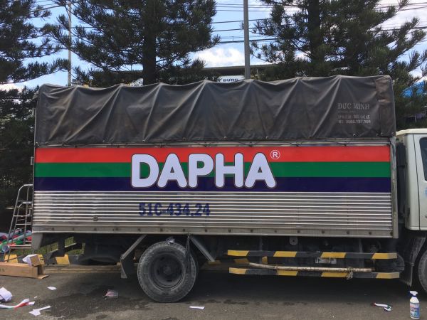decal quảng cáo xe tải