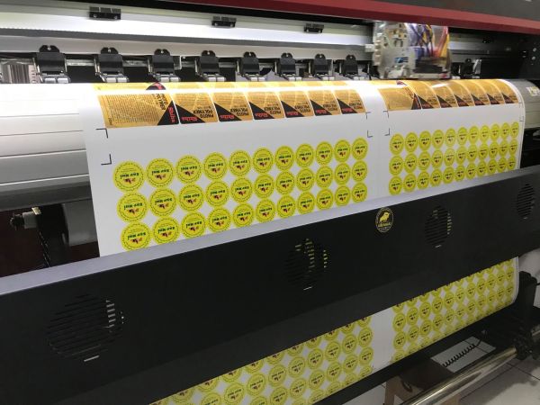 in decal quảng cáo