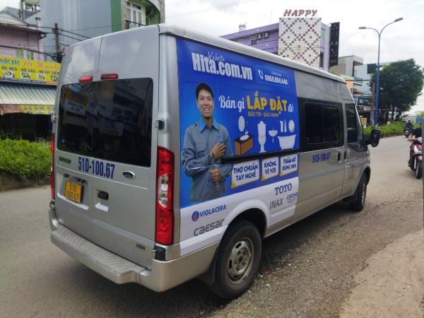 in decal dán quảng cáo xe ô tô