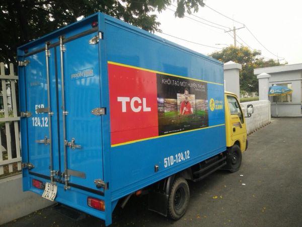 in decal dán quảng cáo xe tải