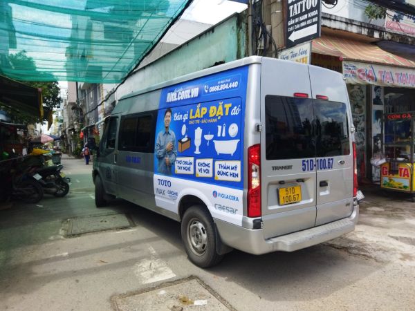in decal dán xe ô tô