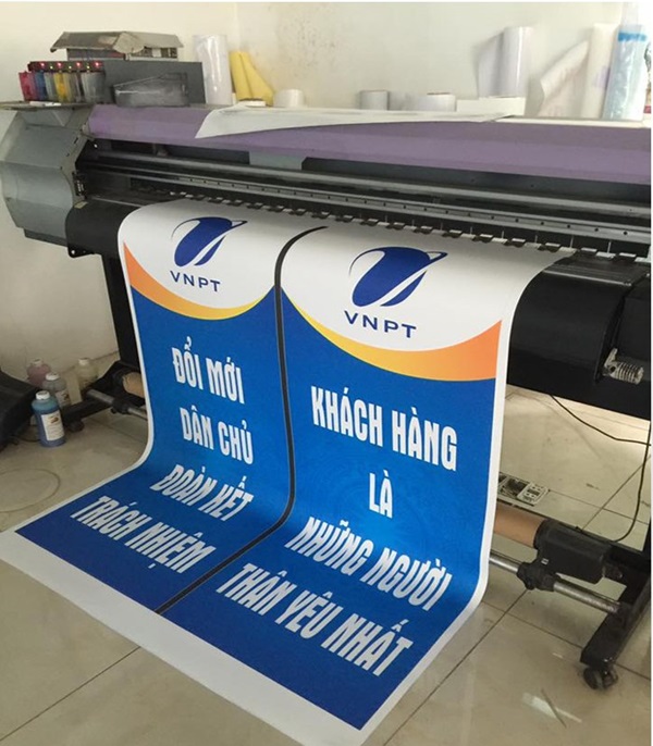 in banner quận 7