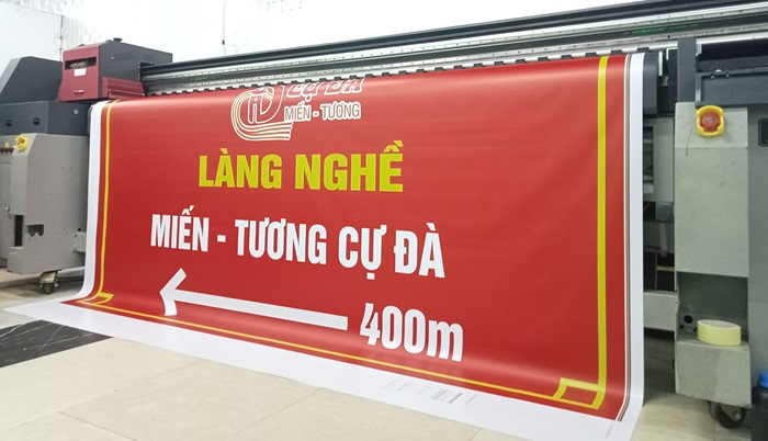 in banner quận 8
