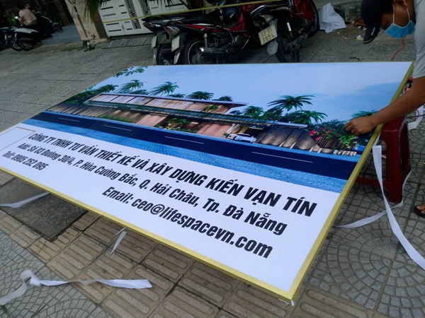 in bạt quảng cáo ngoài trời