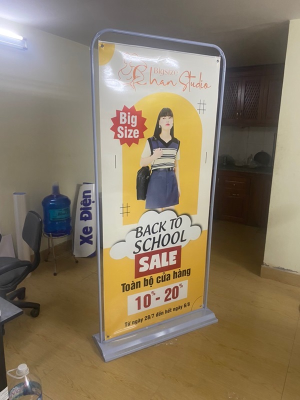 in standee quận 1