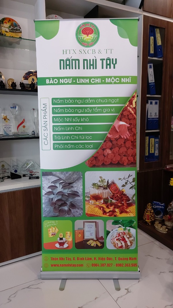 in standee quận 7